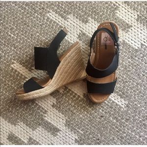 Dolce Vita Black Wedges